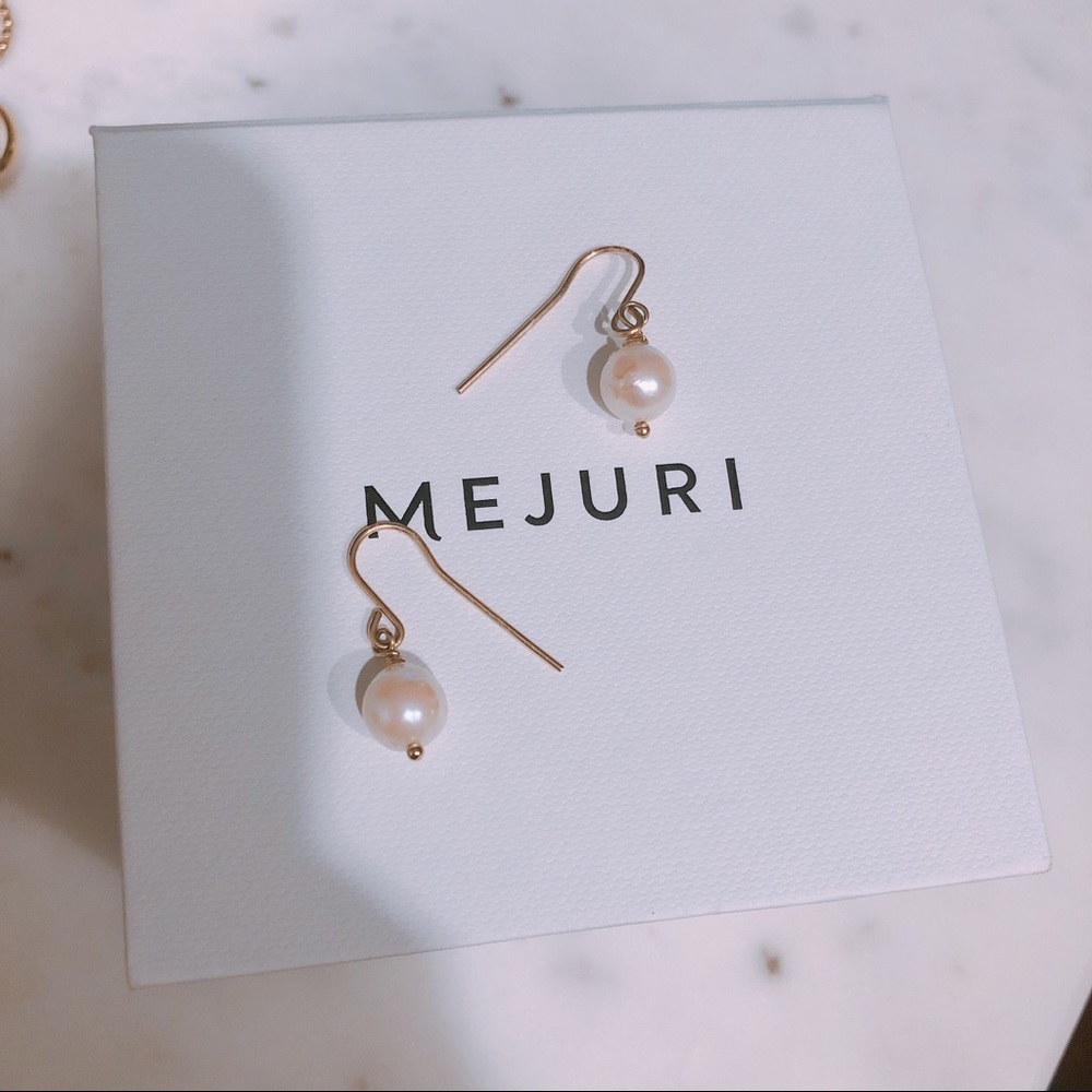 Natural Pearls Earrings